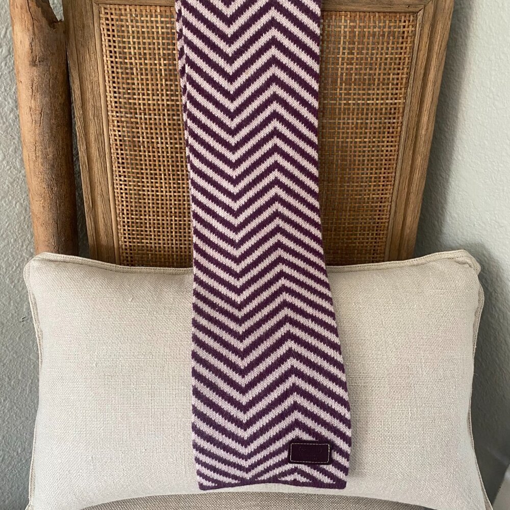 Coach Lambswool & Angora Chevron Knit Scarf – Purple & Cream